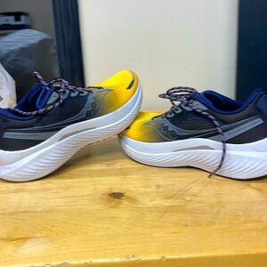 Women’s Saucony Endorphin Speed 3